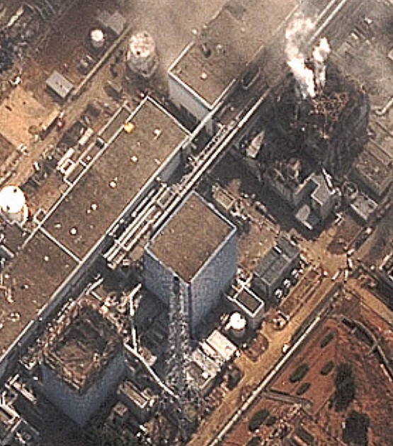 Steam appears to be billowing up from the damaged Reactor 3 at the Fukushima Dai-ishi plant, suggesting the pool containing spent fuel has been compromised Steam appears to be billowing up from the damaged Reactor 3 at the Fukushima Dai-ishi plant, suggesting the pool containing spent fuel has been compromised